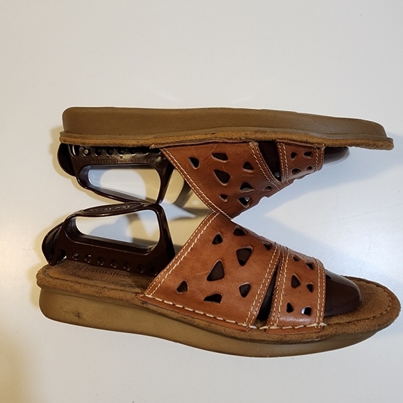 NATURALIZER Devon Women's Brown Leather upper Sandals size 10M - Picture 5 of 10